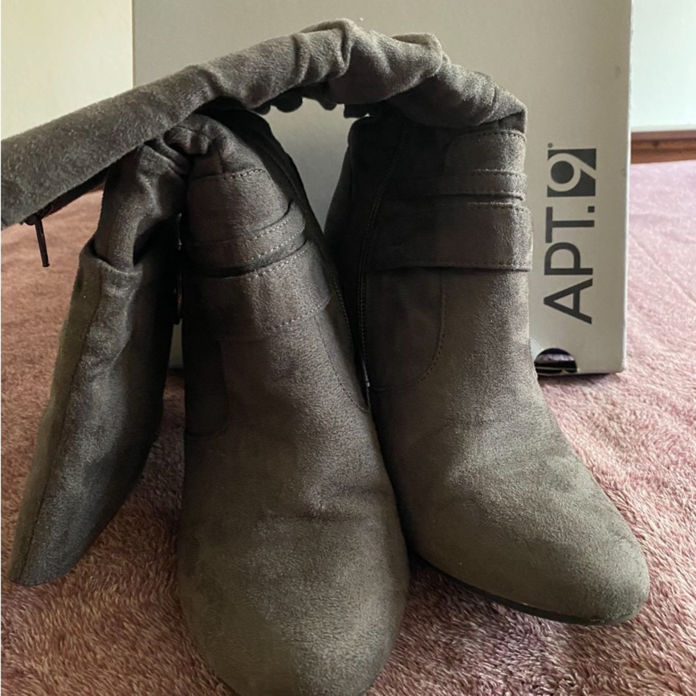 APT 9 Boot - Picture 2 of 7
